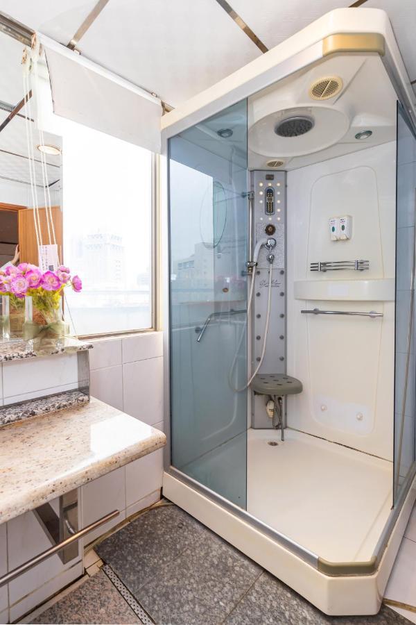 Yi Pin Business Hotel Taoyuan Dış mekan fotoğraf