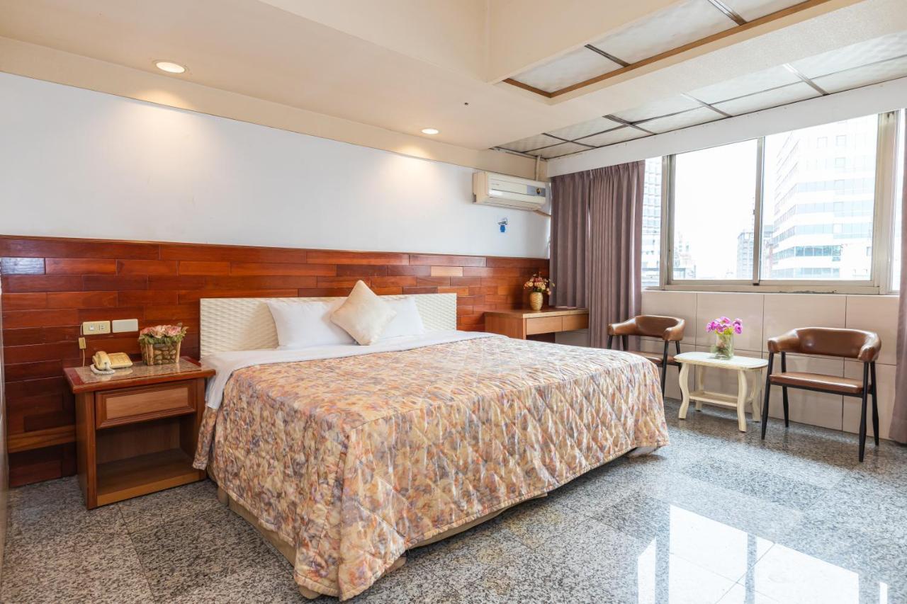 Yi Pin Business Hotel Taoyuan Dış mekan fotoğraf