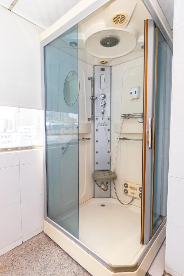 Yi Pin Business Hotel Taoyuan Dış mekan fotoğraf
