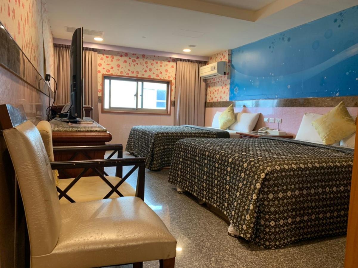 Yi Pin Business Hotel Taoyuan Dış mekan fotoğraf