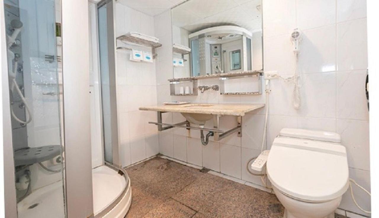 Yi Pin Business Hotel Taoyuan Dış mekan fotoğraf