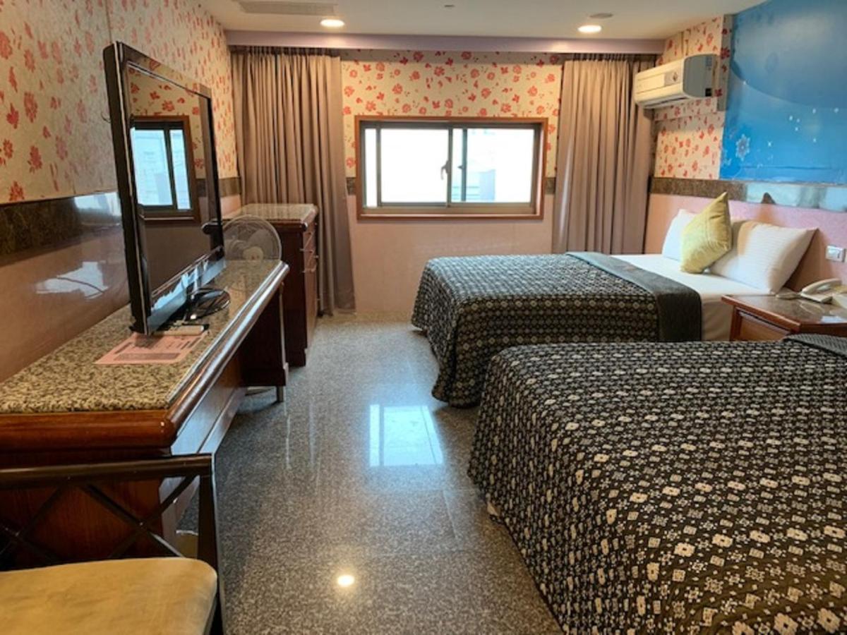 Yi Pin Business Hotel Taoyuan Dış mekan fotoğraf